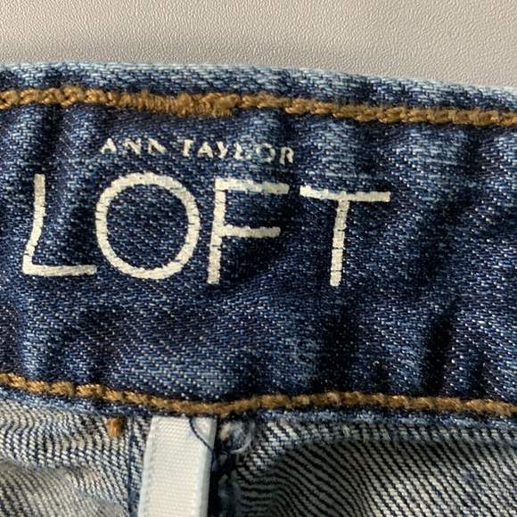 Loft Ann Taylor Woman’s Modern Straight Jeans Pants Size 2 - Picture 4 of 11